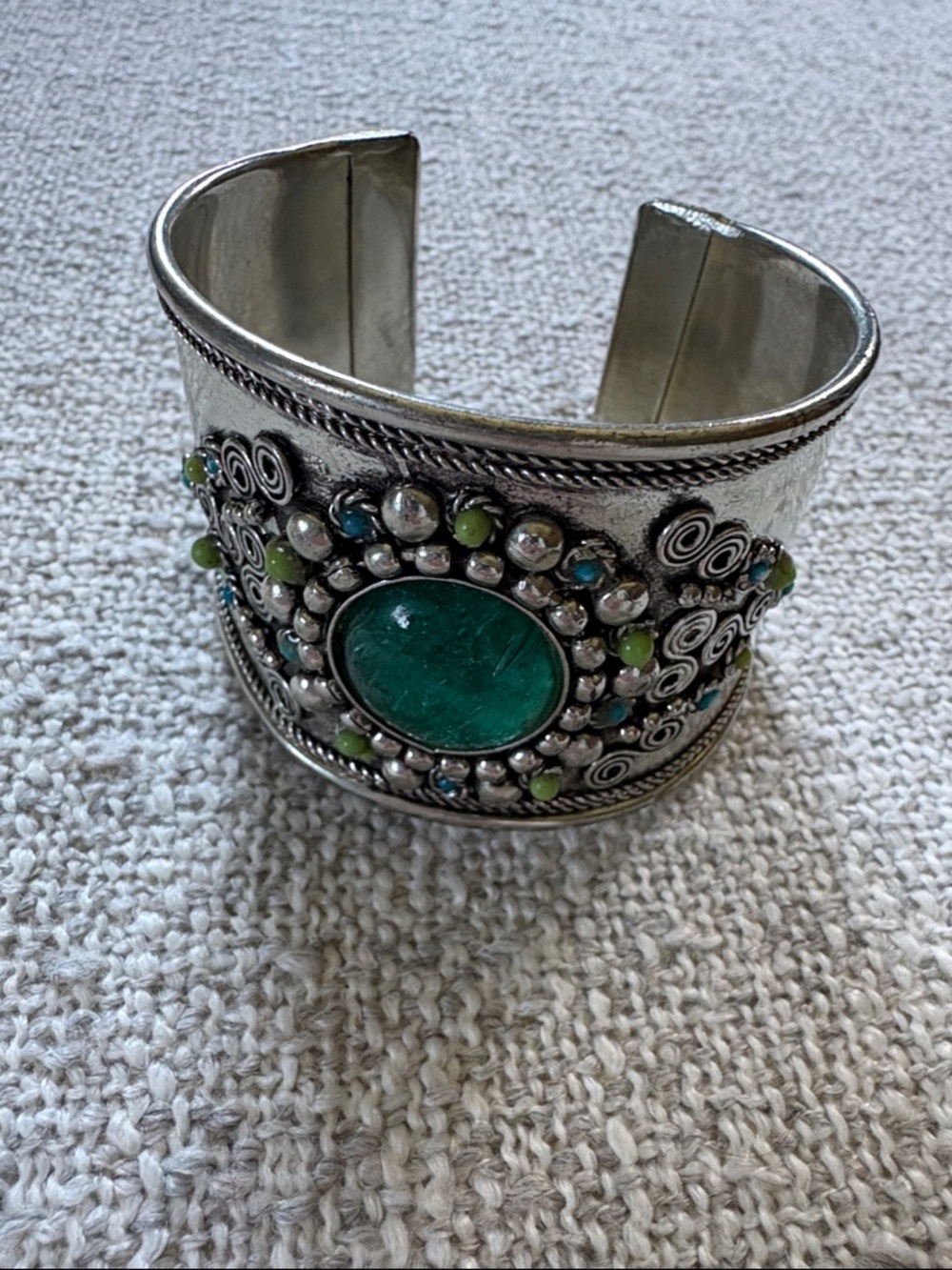 Silver-Tone Green Stone Cuff Bracelet‎ Bohemian Statement Beaded Wide Bangle